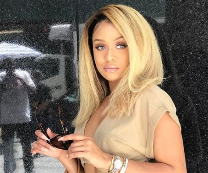 Jilly Anais (Pop Singer) - Age, Birthday, Bio, Facts, Family, Net Worth, Height & More
