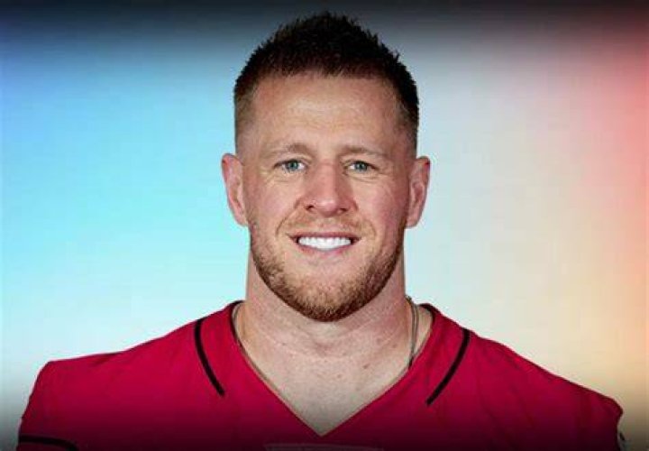 JJ Watt (Football Player) - Age, Birthday, Bio, Facts, Family, Net Worth, Height & More
