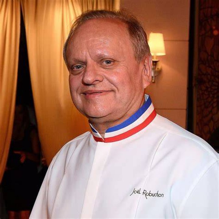 Joel Robuchon (Chef) - Età, compleanno, biografia, fatti, famiglia, patrimonio netto, altezza e altro