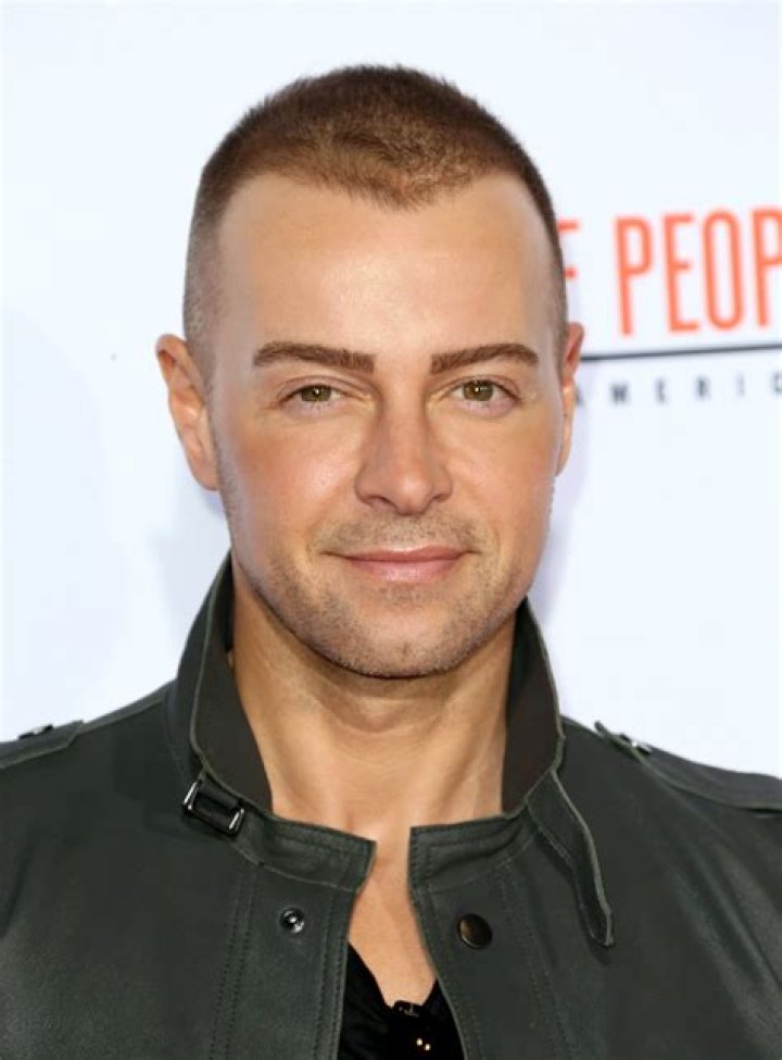 Joey Lawrence (TV Actor) - Age, Birthday, Bio, Facts, Family, Net Worth, Height & More