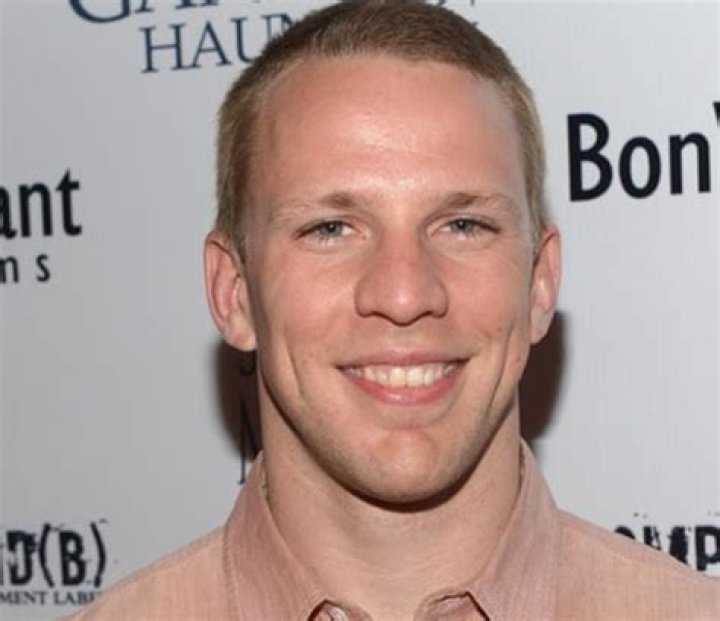 John Gammon (TV Actor) - Age, Birthday, Bio, Facts, Family, Net Worth, Height & More