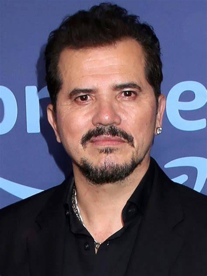 John Leguizamo (Movie Actor) - Age, Birthday, Bio, Facts, Family, Net Worth, Height & More
