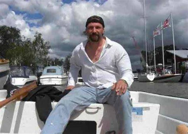 Johnathan Hillstrand (Reality Star) - Age, Birthday, Bio, Facts, Family, Net Worth, Height & More