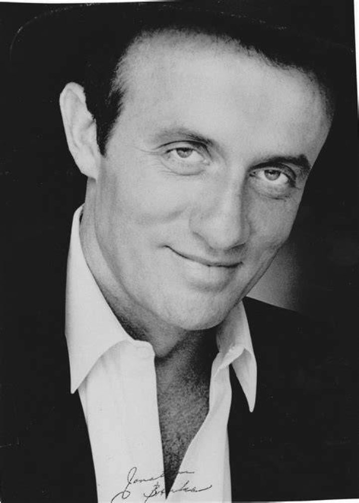 Jonathan Banks (TV Actor) - Age, Birthday, Bio, Facts, Family, Net Worth, Height & More