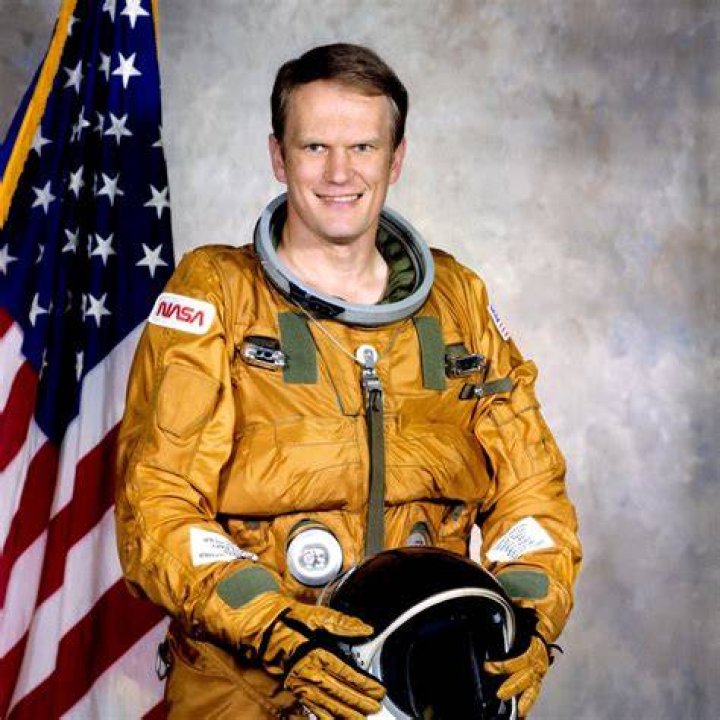 Joseph Allen (Astronaut) - Age, Birthday, Bio, Facts, Family, Net Worth, Height & More