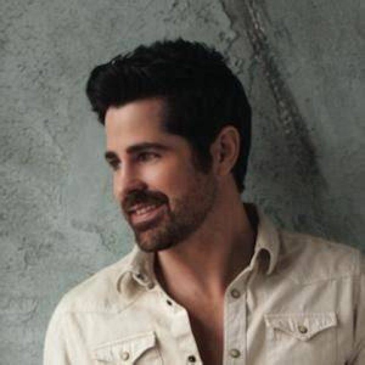 JT Hodges (Country Singer) - Age, Birthday, Bio, Facts, Family, Net Worth, Height & More