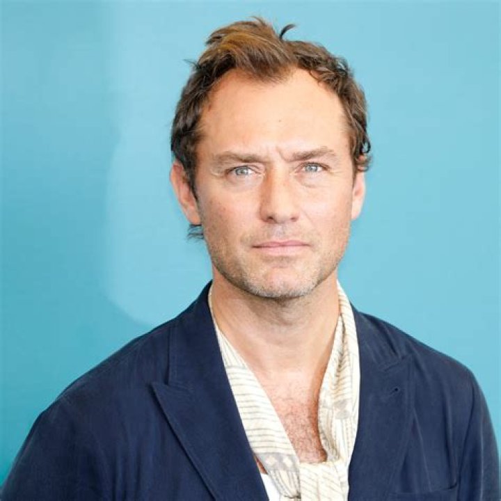 Jude Law (Movie Actor) - Age, Birthday, Bio, Facts, Family, Net Worth, Height & More