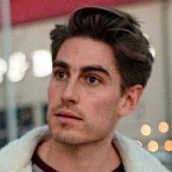 Julian Haig (TV Actor) - Age, Birthday, Bio, Facts, Family, Net Worth, Height & More