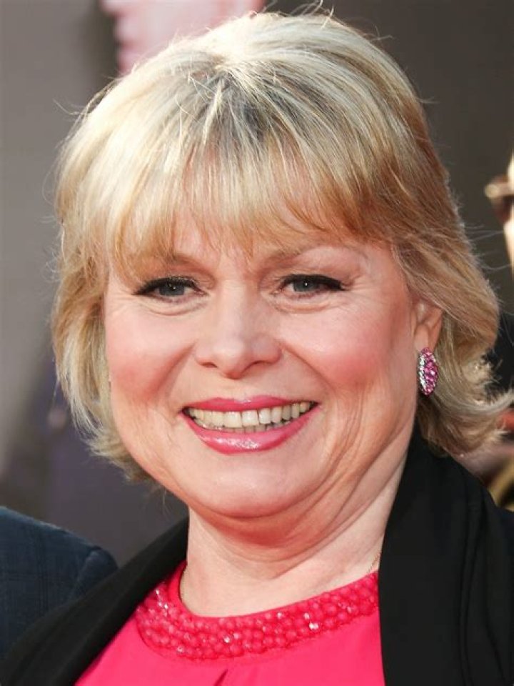 Julie Dawn Cole (Movie Actress) - Age, Birthday, Bio, Facts, Family, Net Worth, Height & More