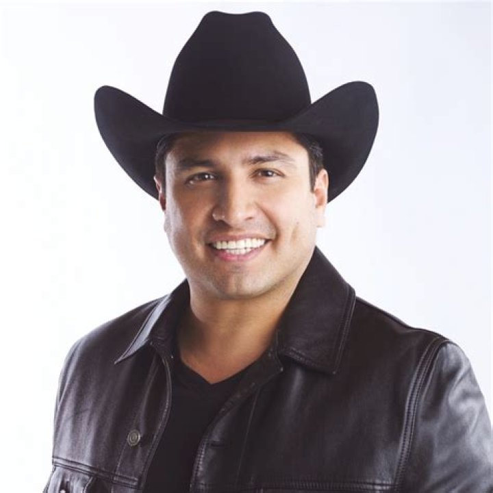 Julión Álvarez (World Music Singer) - Age, Birthday, Bio, Facts, Family, Net Worth, Height & More