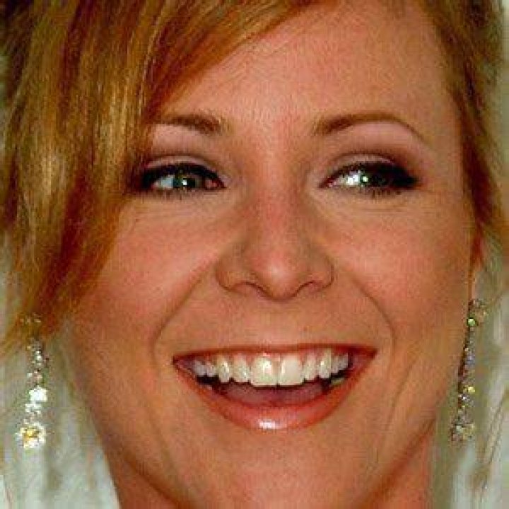 Karri Turner (TV Actress) - Age, Birthday, Bio, Facts, Family, Net Worth, Height & More