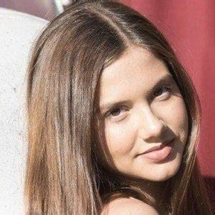 Kate Peytavin (YouTube Star) - Age, Birthday, Bio, Facts, Family, Net Worth, Height & More