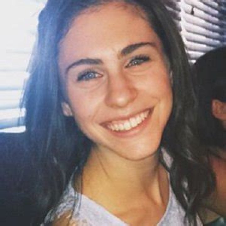 Kelsey Kreppel (YouTube Star) - Age, Birthday, Bio, Facts, Family, Net Worth, Height & More