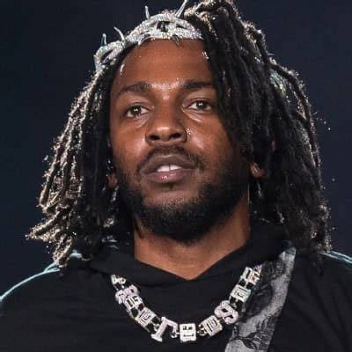 Kendrick Lamar (Rapper) - Age, Birthday, Bio, Facts, Family, Net Worth, Height & More