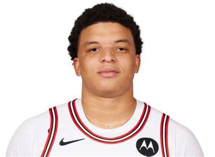 Kenneth Lofton Jr. (Basketball Player) - Age, Birthday, Bio, Facts, Family, Net Worth, Height & More