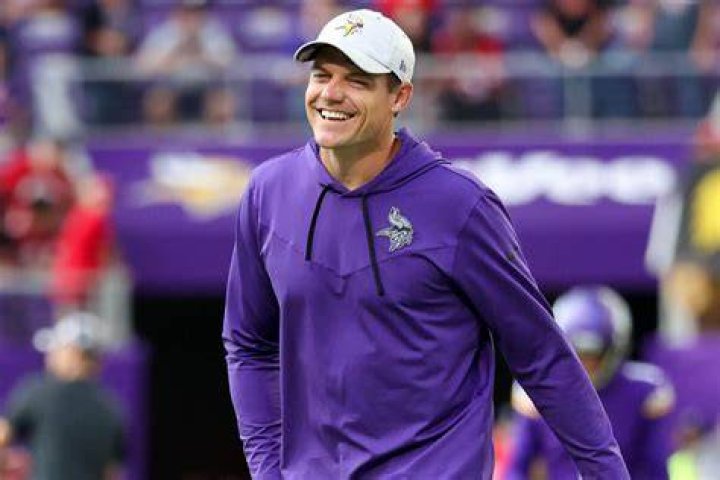 Kevin O'Connell (Football Coach) - Age, Birthday, Bio, Facts, Family, Net Worth, Height & More