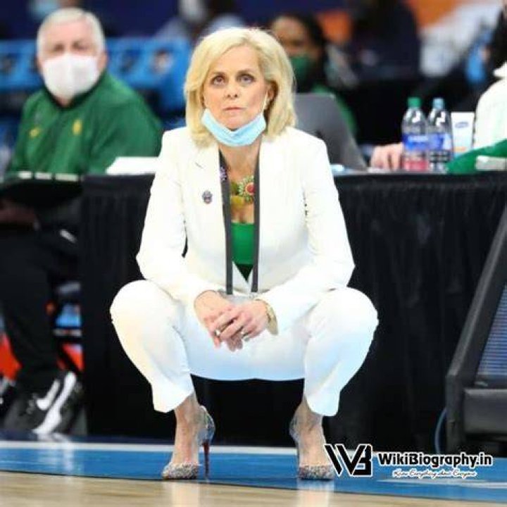 Kim Mulkey (Basketball Coach) - Age, Birthday, Bio, Facts, Family, Net Worth, Height & More