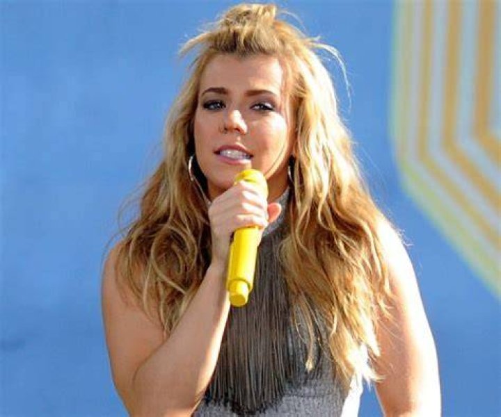Kimberly Perry (Country Singer) - Age, Birthday, Bio, Facts, Family, Net Worth, Height & More