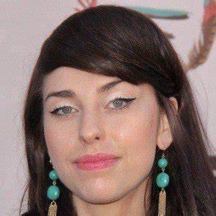 Kimbra (Pop Singer) - Age, Birthday, Bio, Facts, Family, Net Worth, Height & More