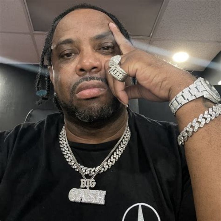 Kingpin Skinny Pimp (Rapper) - Age, Birthday, Bio, Facts, Family, Net Worth, Height & More