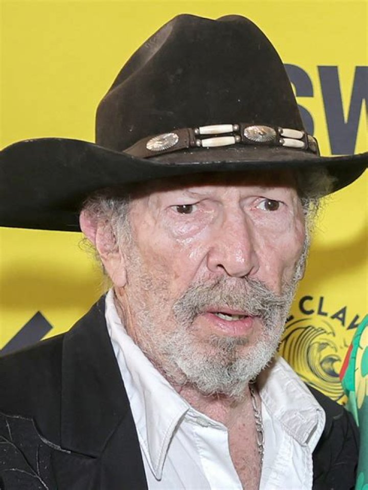 Kinky Friedman (Country Singer) - Age, Birthday, Bio, Facts, Family, Net Worth, Height & More