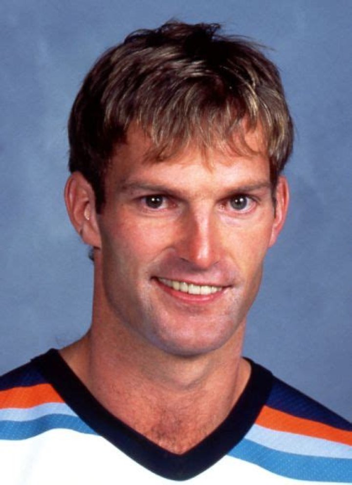 Kirk Muller (Hockey Player) - Age, Birthday, Bio, Facts, Family, Net Worth, Height & More