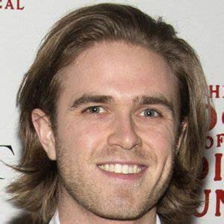 Kyle Riabko (Stage Actor) - Age, Birthday, Bio, Facts, Family, Net Worth, Height & More