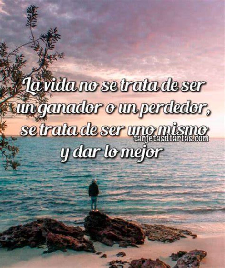 La vida no se trata de lo duro que puedas dar un golpe ... se trata de cuántos puedes recibir y seguir avanzando.