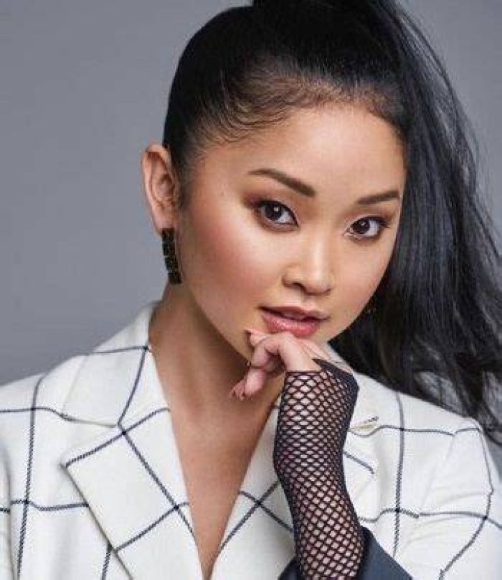 Lana Condor (Movie Actress) - Age, Birthday, Bio, Facts, Family, Net Worth, Height & More