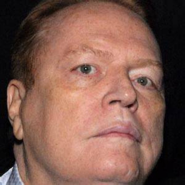 Larry Flynt (Journalist) - Age, Birthday, Bio, Facts, Family, Net Worth, Height & More