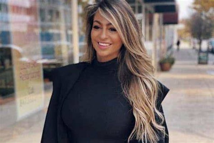 Laura Michelle Prestin (Model) - Age, Birthday, Bio, Facts, Family, Net Worth, Height & More