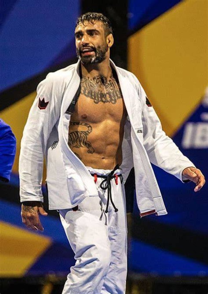Leandro Lo (Martial Artist) - Age, Birthday, Bio, Facts, Family, Net Worth, Height & More