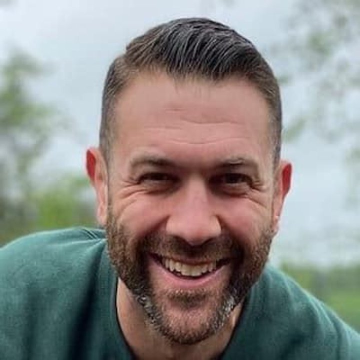 Lee Asher (Instagram Star) - Age, Birthday, Bio, Facts, Family, Net Worth, Height & More