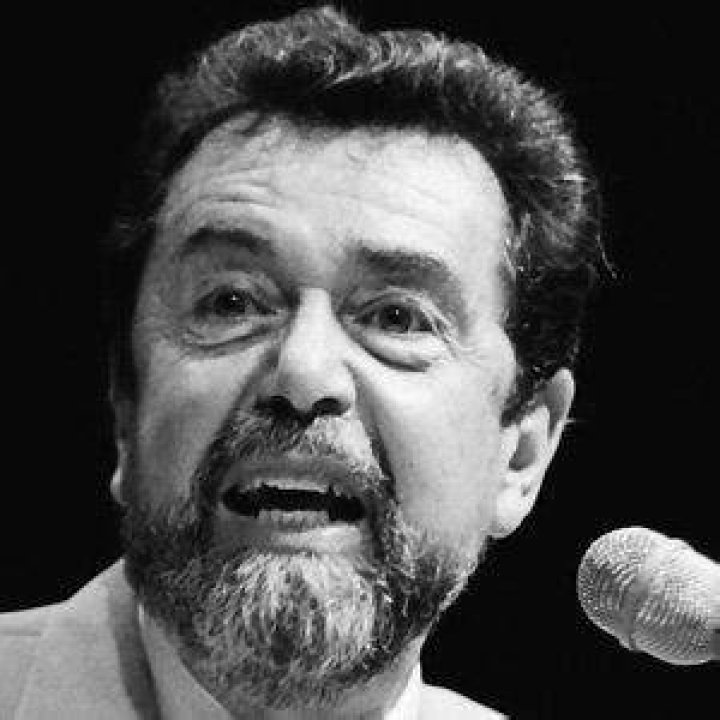 Leo Buscaglia (Novelist) - Age, Birthday, Bio, Facts, Family, Net Worth, Height & More