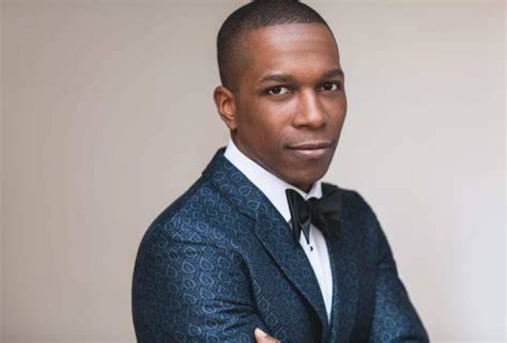 Leslie Odom Jr. (Stage Actor) - Age, Birthday, Bio, Facts, Family, Net Worth, Height & More