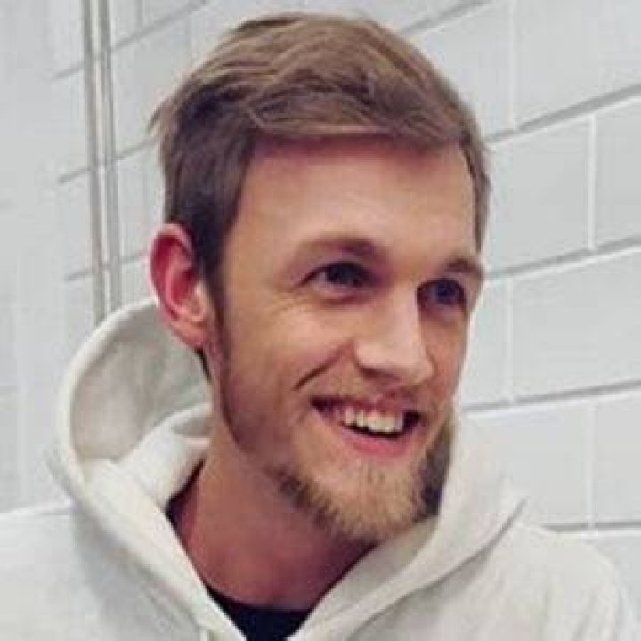 Lewis Hilsenteger (YouTube-ster) - Leeftijd, Verjaardag, Bio, Feiten, Familie, Netto waarde, Hoogte & Meer