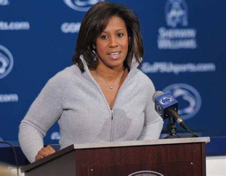 Lisa Salters (Journalist) - Age, Birthday, Bio, Facts, Family, Net Worth, Height & More