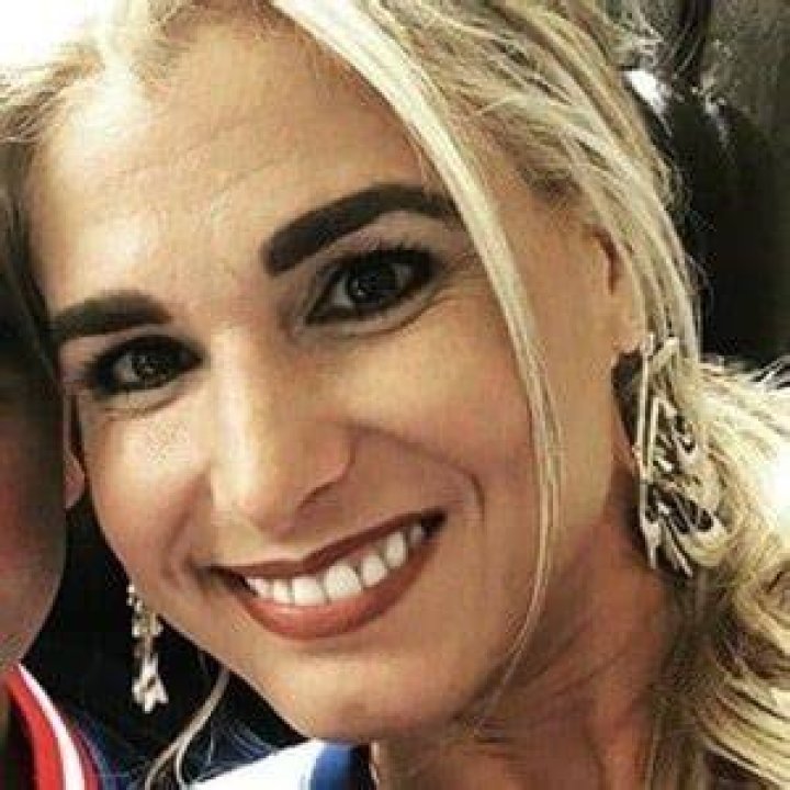 Lisa Valastro (Reality Star) - Age, Birthday, Bio, Facts, Family, Net Worth, Height & More