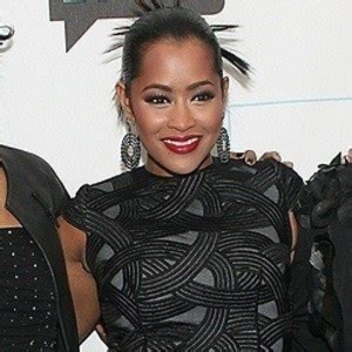 Lisa Wu (Reality Star) - Age, Birthday, Bio, Facts, Family, Net Worth, Height & More