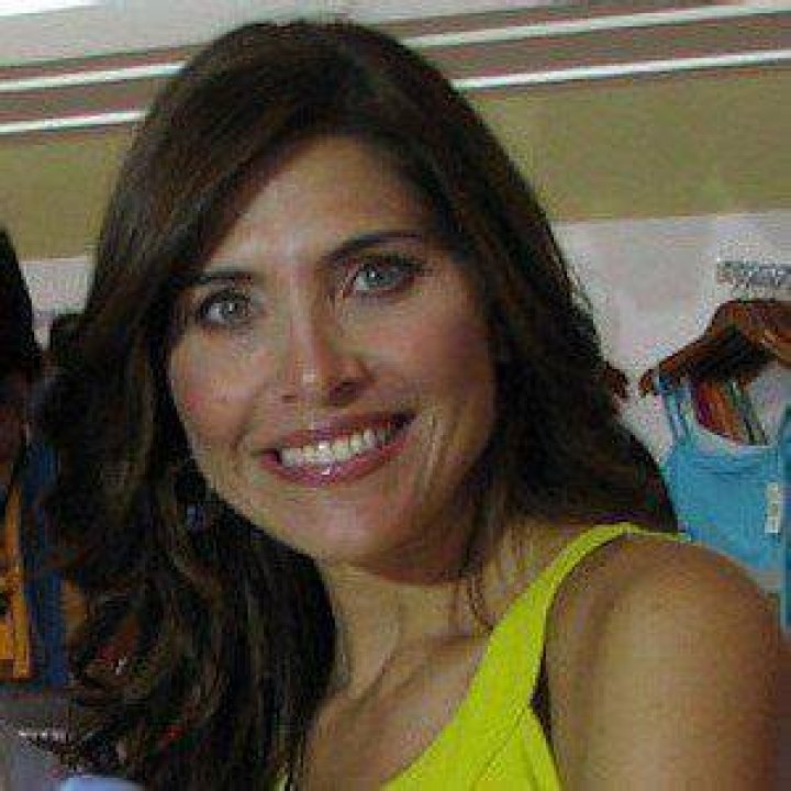 Lorena Meritano (TV Actress) - Age, Birthday, Bio, Facts, Family, Net Worth, Height & More
