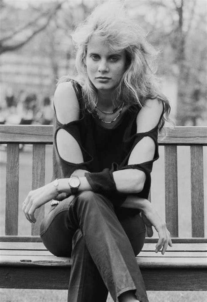 Lori Singer (Movie Actress) - Age, Birthday, Bio, Facts, Family, Net Worth, Height & More