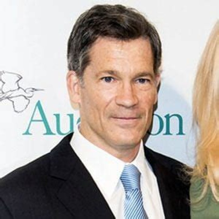 Louis Bacon (Entrepreneur) - Age, Birthday, Bio, Facts, Family, Net Worth, Height & More