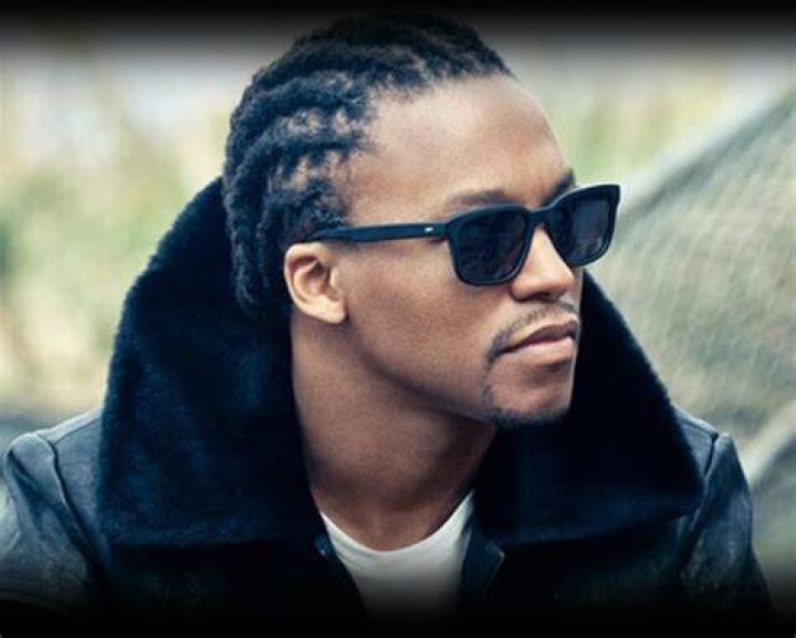 Lupe Fiasco (Rapper) - Age, Birthday, Bio, Facts, Family, Net Worth, Height & More