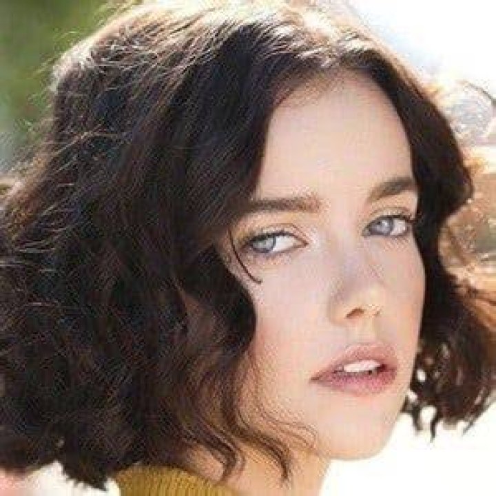 Maemae Renfrow (TV Actress) - Age, Birthday, Bio, Facts, Family, Net Worth, Height & More