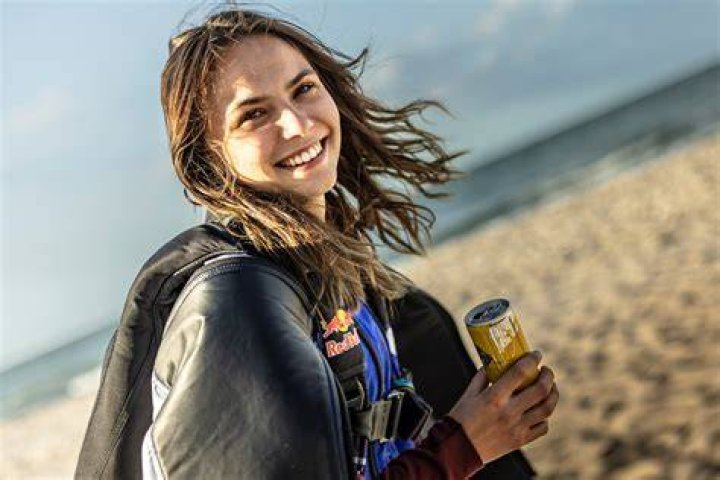 Maja Kuczynska (Skydiver) - Wiek, urodziny, bio, fakty, rodzina, wartość netto, wzrost i więcej