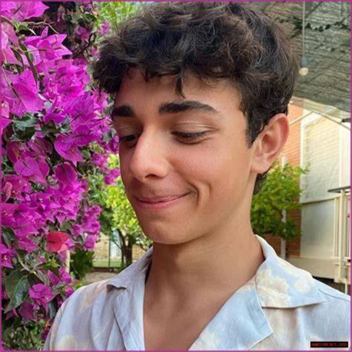 Manlikeisaac (TikTok Star) - Age, Birthday, Bio, Facts, Family, Net Worth, Height & More