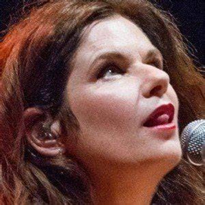 Margo Timmins (Rock Singer) - Age, Birthday, Bio, Facts, Family, Net Worth, Height & More