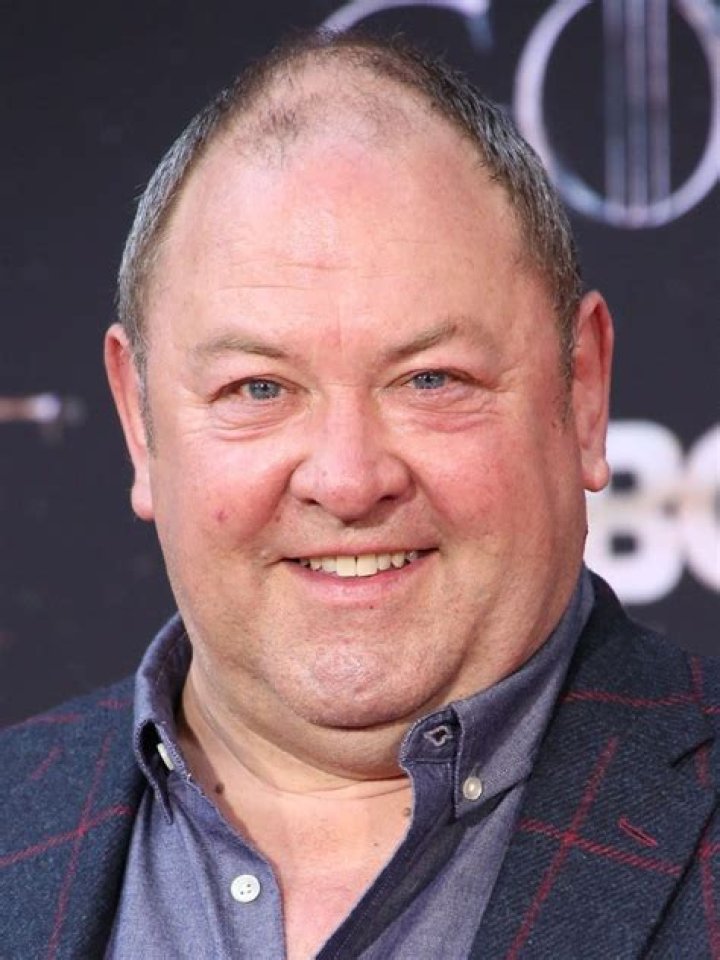 Mark Addy (TV Actor) - Age, Birthday, Bio, Facts, Family, Net Worth, Height & More