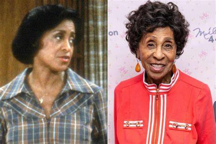 Marla Gibbs (TV Actress) - Age, Birthday, Bio, Facts, Family, Net Worth, Height & More