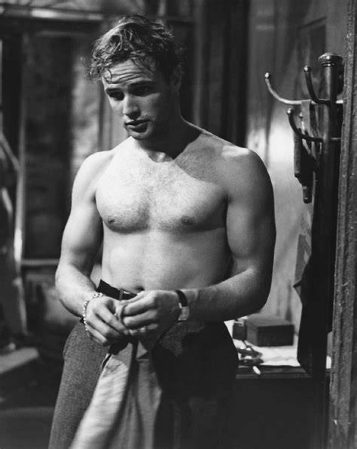 Marlon Brando (Movie Actor) - Age, Birthday, Bio, Facts, Family, Net Worth, Height & More